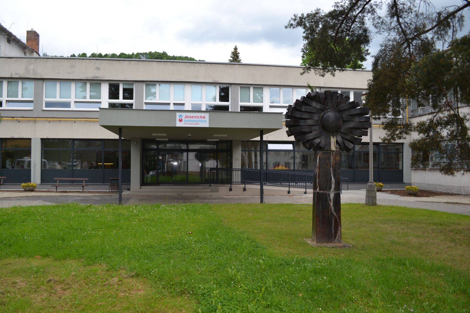 OD PONDĚLÍ BUDE V JESENÍKU SPUŠTĚNO TESTOVÁNÍ NA COVID-19 PRO SAMOPLÁTCE