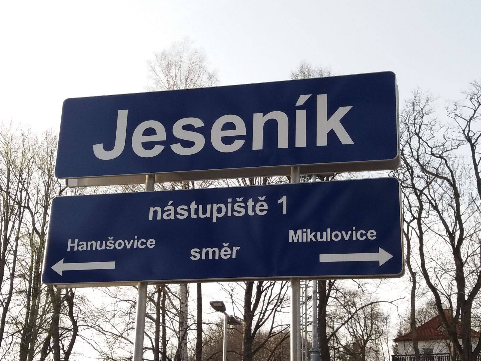 VÝLUKA NA ŽELEZNICI