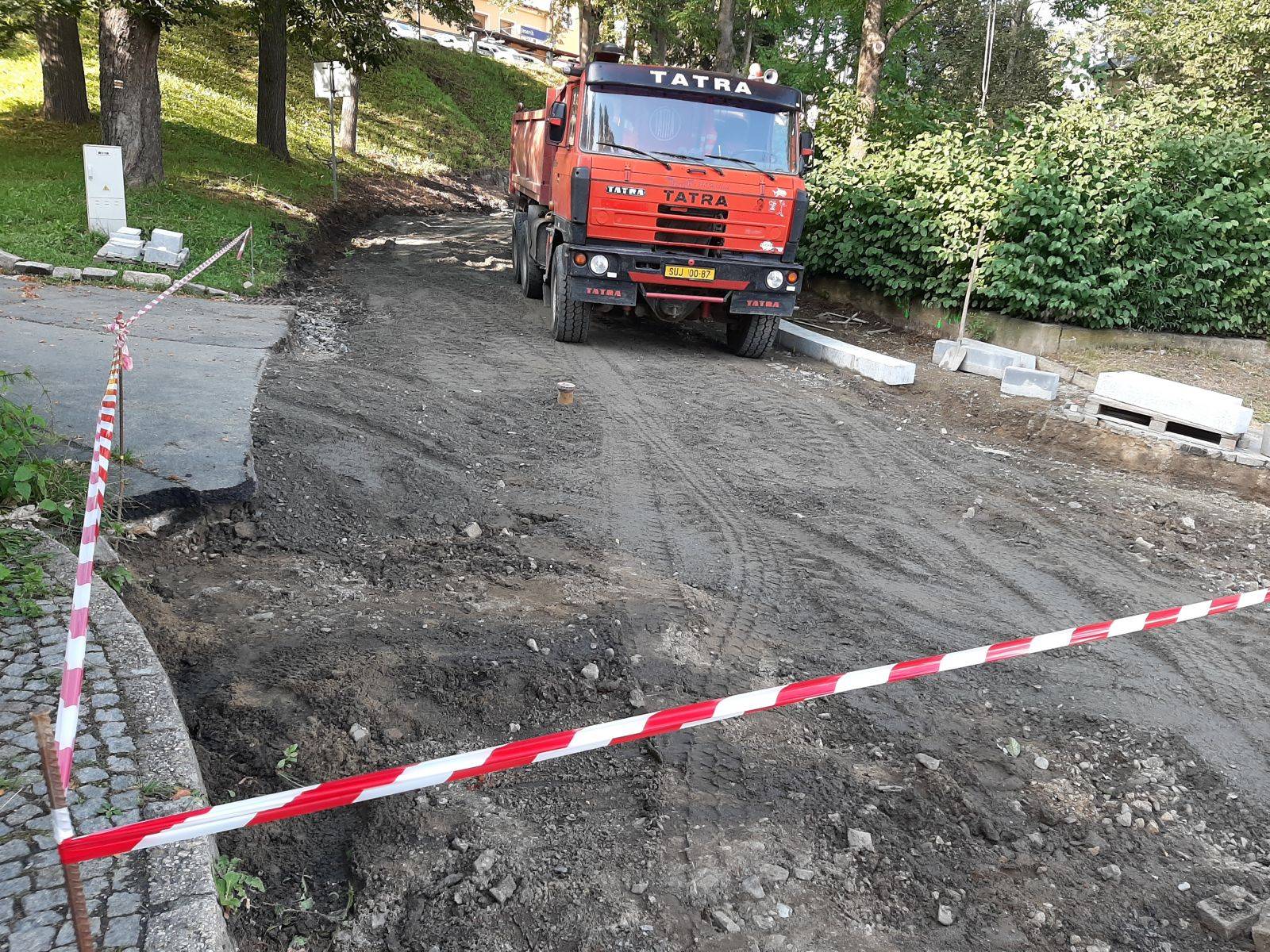 STAVEBNÍ PRÁCE UZAVŘOU NEBO OMEZÍ PROVOZ