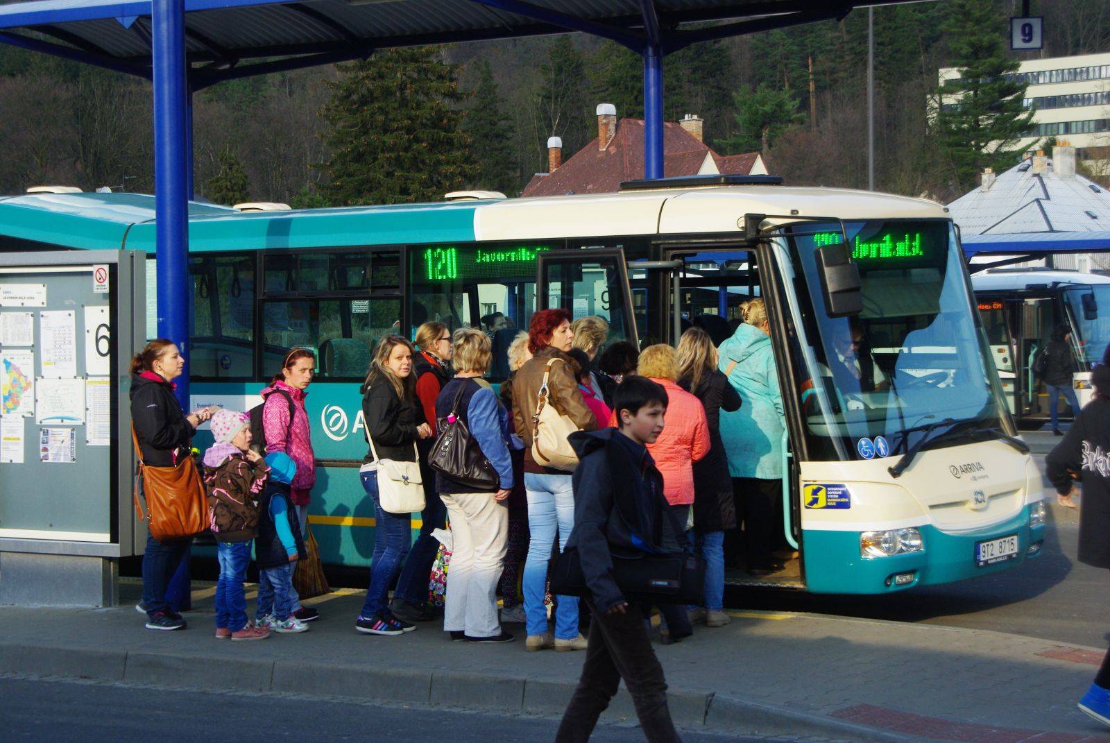UZAVÍRKA VIDELSKÉHO SEDLA ZMĚNÍ TRASU AUTOBUSU
