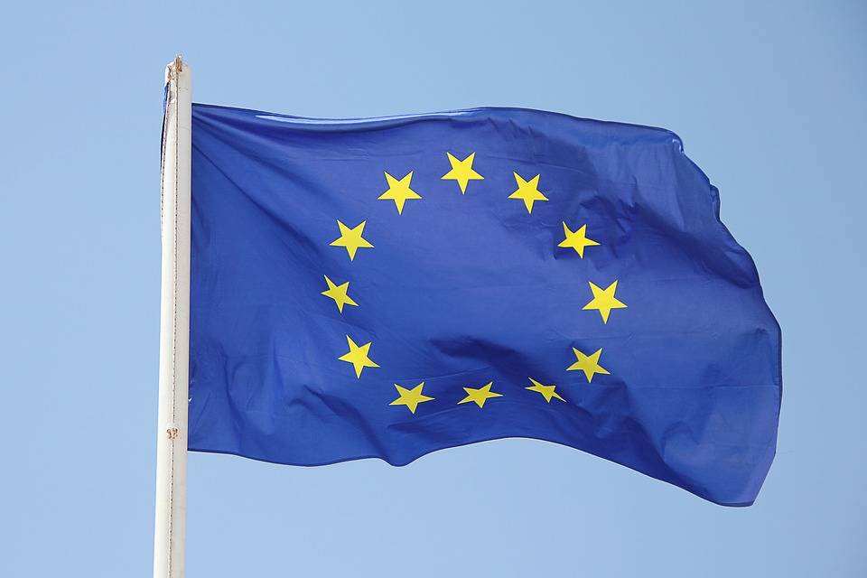 DNES A ZÍTRA SE V ČR VOLÍ EUROPOSLANCI