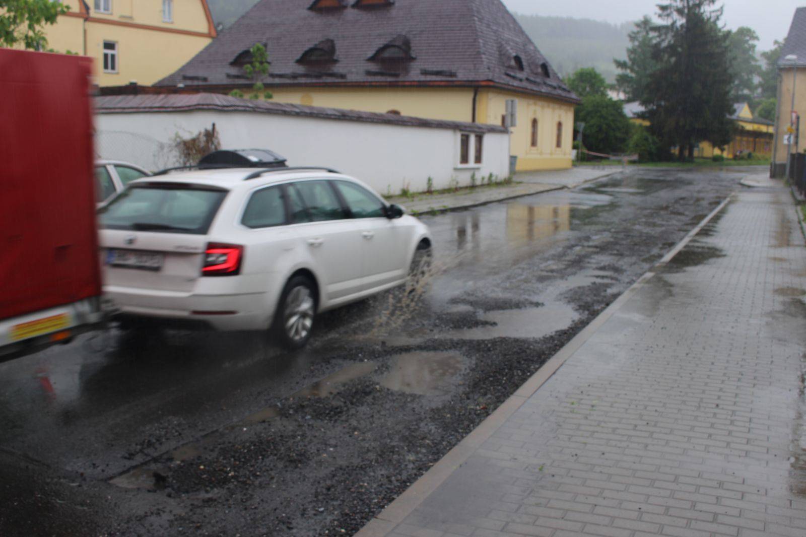 MĚSTO VYŽADUJE DODRŽOVÁNÍ DOHOD A PRAVIDEL