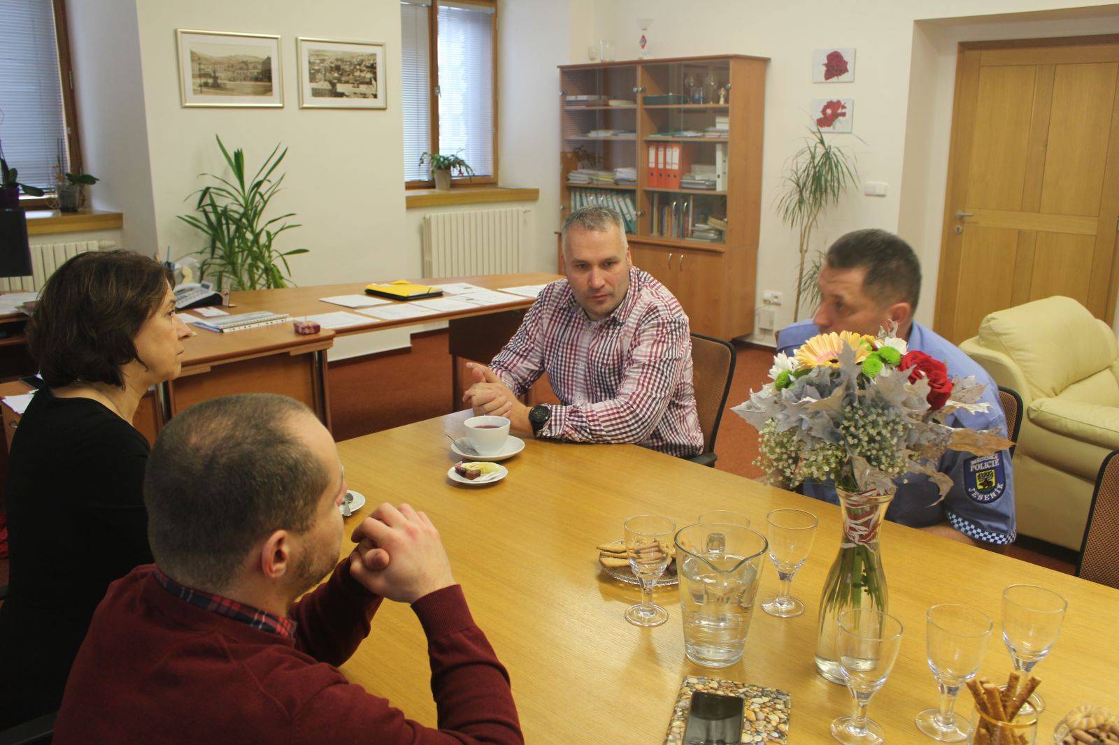 SCHŮZKA S BUDOUCÍM ŘEDITELEM MĚSTSKÉ POLICIE