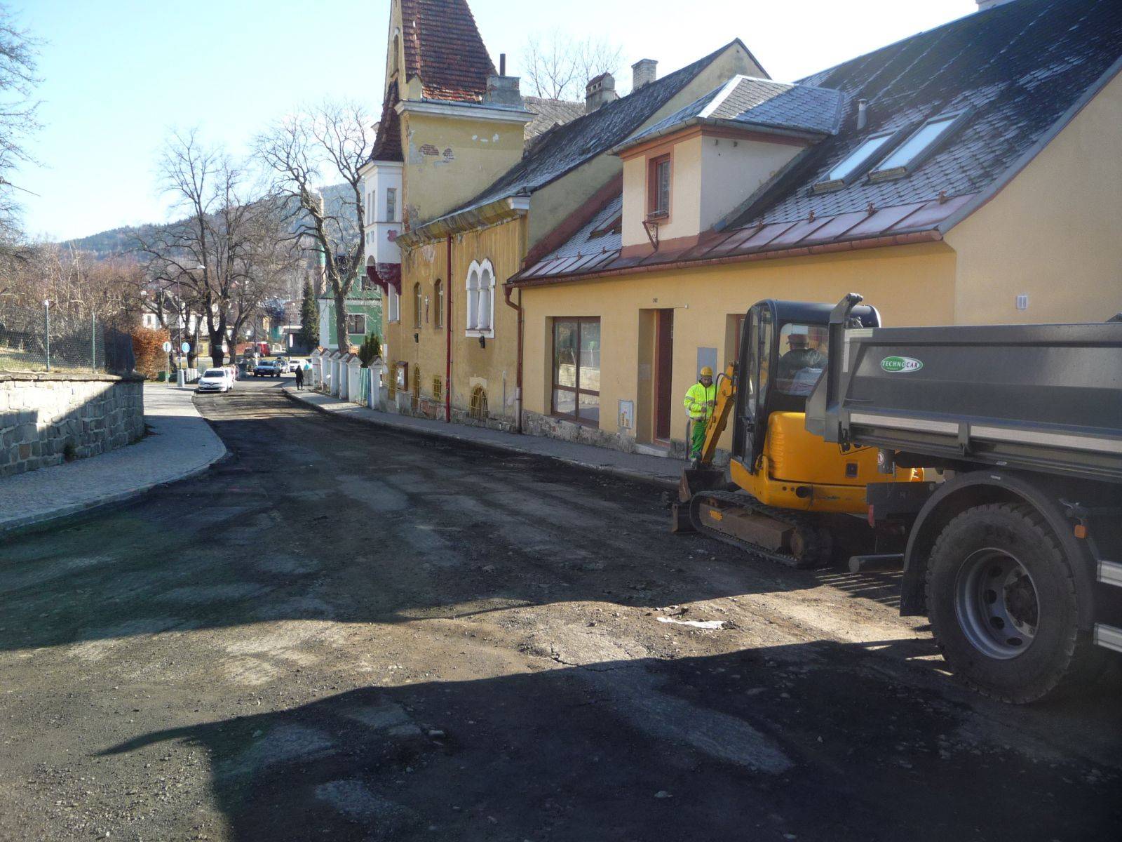 HORNÍ ÚSEK TYRŠOVY ULICE JE UZAVŘEN, REŽIM SVOZU ODPADU SE ZMĚNIL