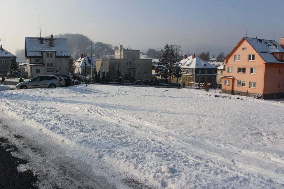 NOVÉ PARKOVIŠTĚ
