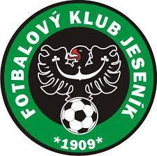 FOTBALOVÝ STADION UZAVŘEN