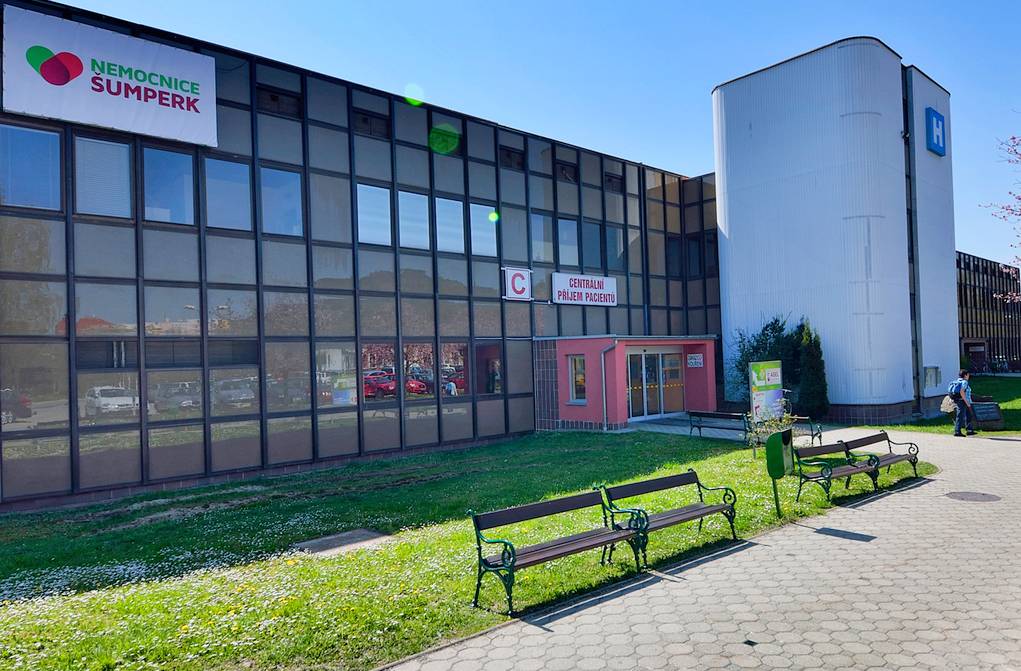 PRODĚLALI JSTE COVID-19? VAŠE PLAZMA MŮŽE ZACHRÁNIT ŽIVOT