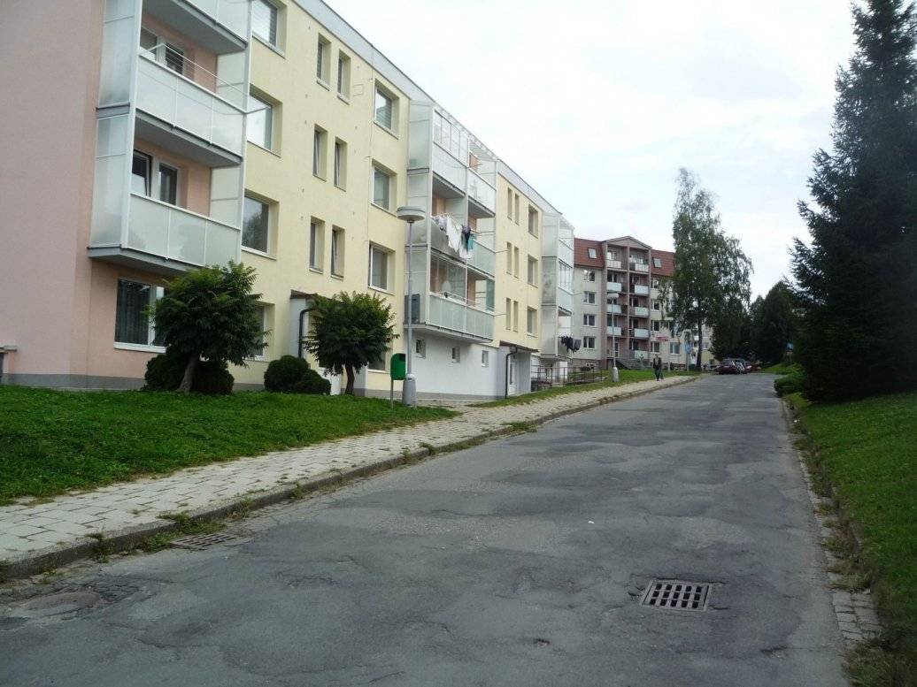 FRÉZOVÁNÍ ULIC TYLOVA a U KASÁREN JIŽ TENTO ČTVRTEK