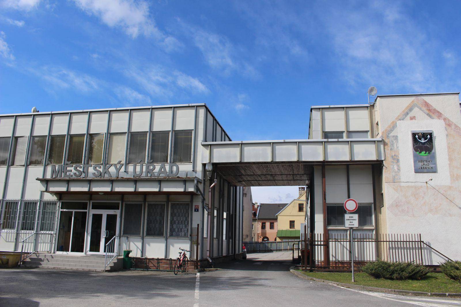 UZAVŘENÍ POKLADNY NA TOVÁRNÍ