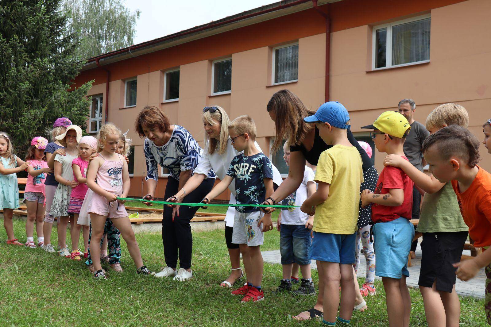 NOVÉ HERNÍ PRVKY NA NÁBŘEŽNÍ