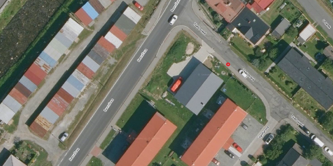 HAVÁRIE KANALIZACE V ULICI TKALCOVSKÁ