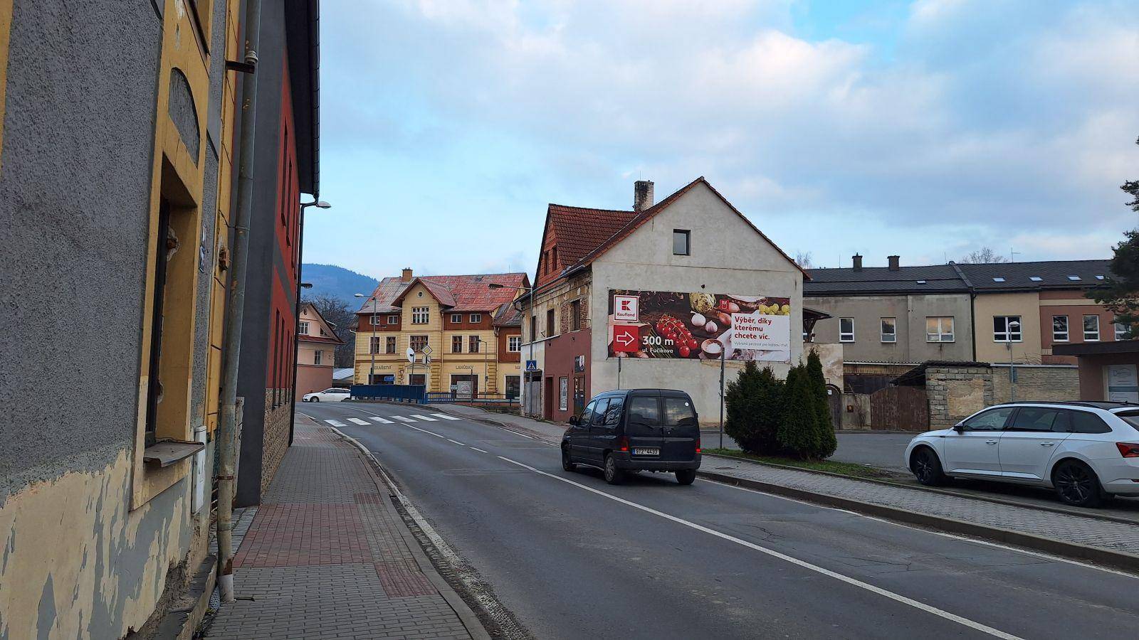 OBNOVA KANALIZACE UZAVŘE LIPOVSKOU ULICI