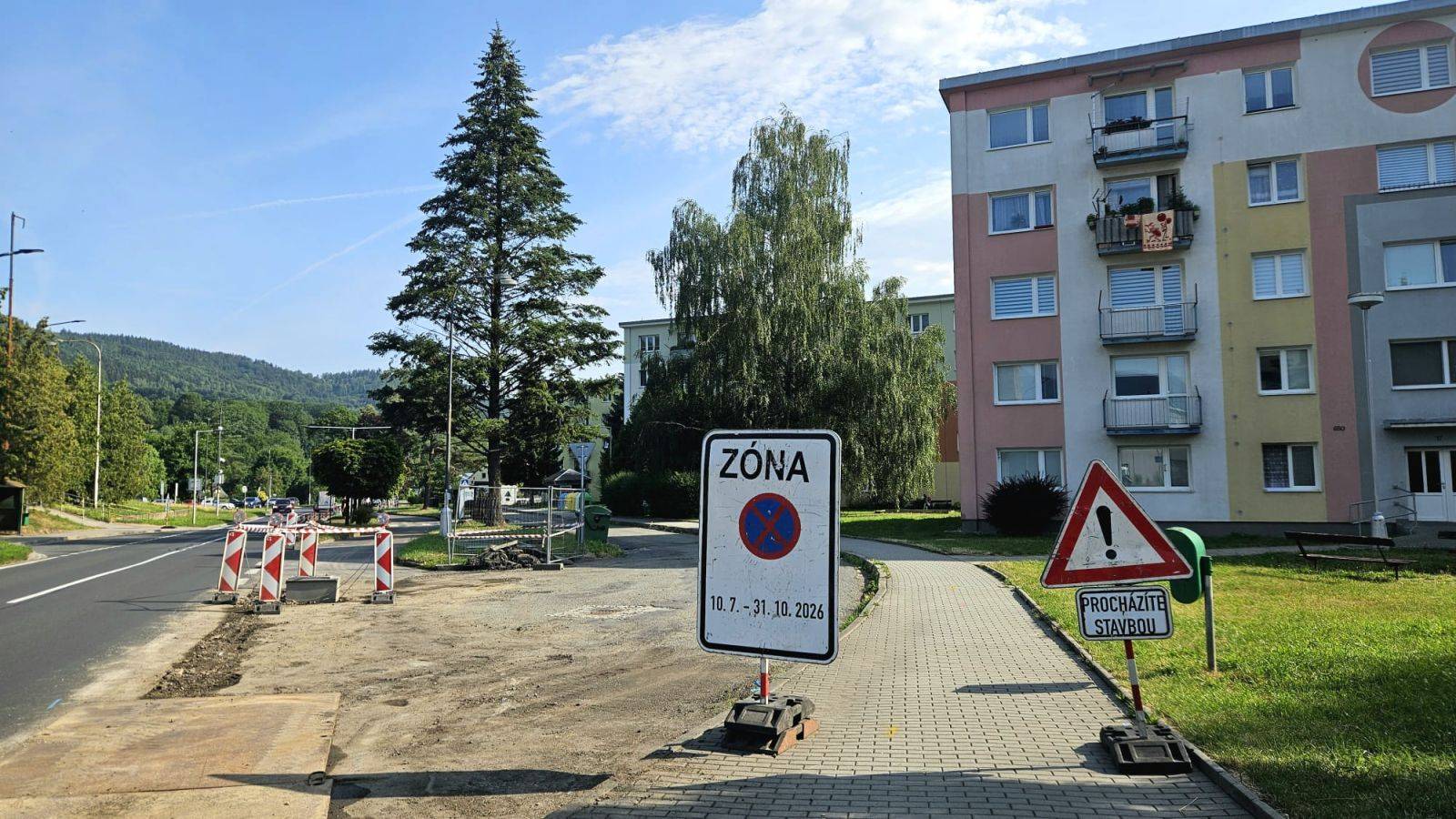 PRACUJE SE NA DALŠÍCH ETAPÁCH SÍDLIŠTĚ POD CHLUMEM