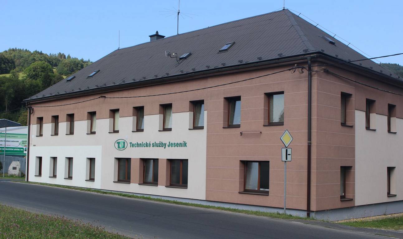 TECHNICKÉ SLUŽBY HLEDAJÍ BRIGÁDNÍKY