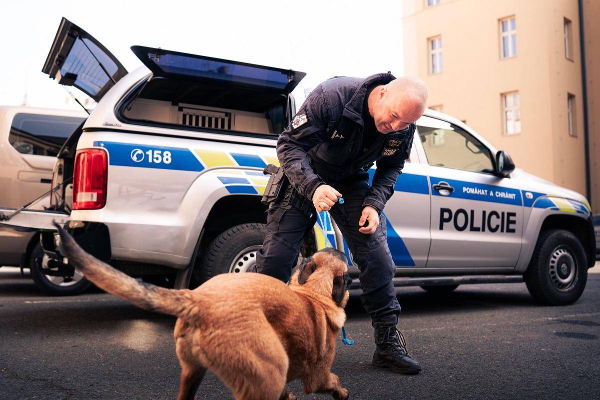 STAŇTE SE SOUČÁSTÍ TÝMU JESENICKÉ POLICIE