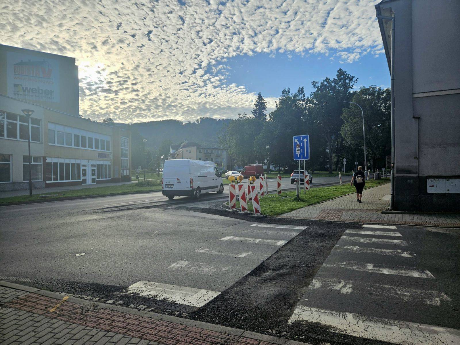 UPOZORNĚNÍ NA AKTUÁLNÍ DOPRAVNÍ OMEZENÍ – NÁM. SVOBODY