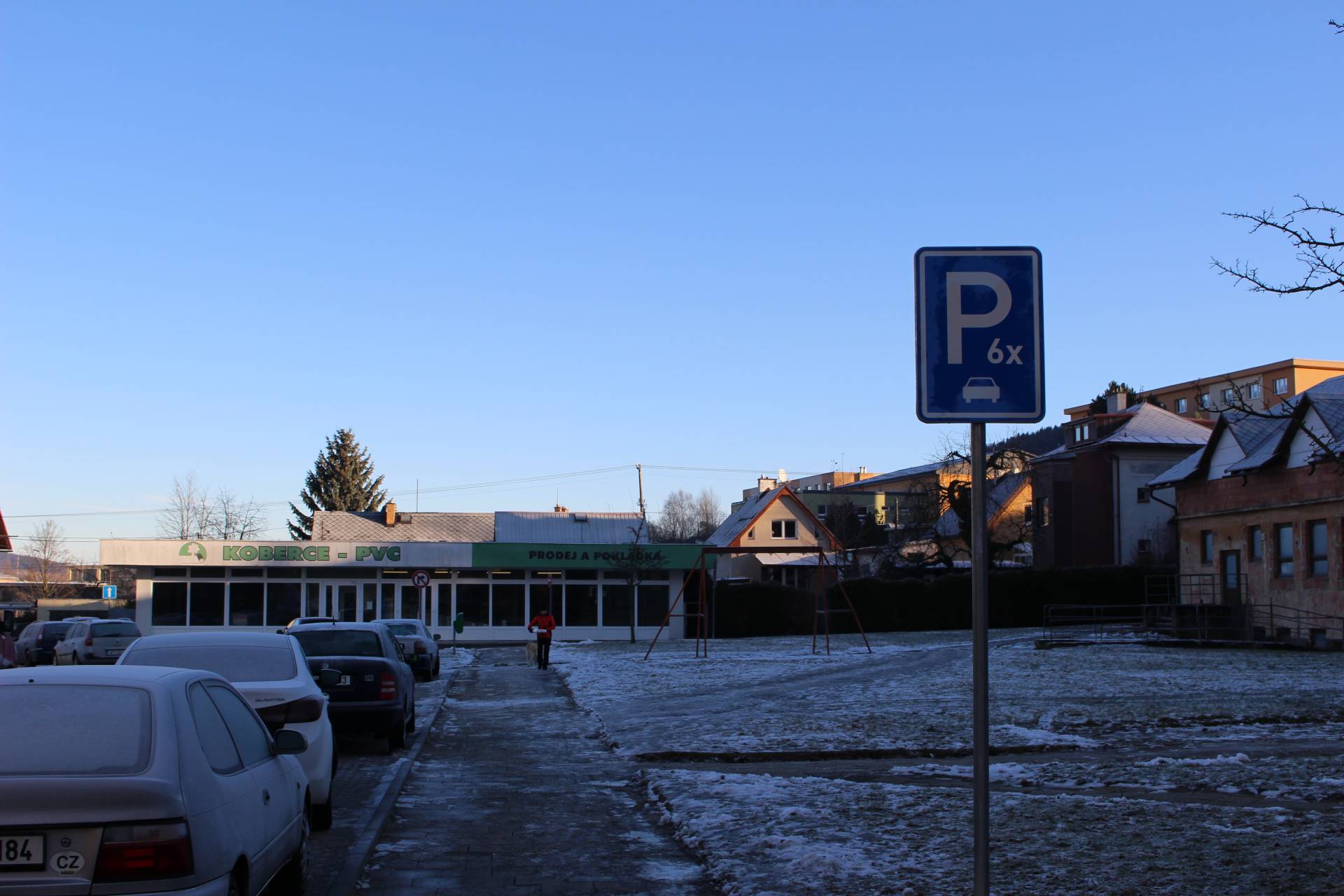 NOVÁ PARKOVACÍ STÁNÍ
