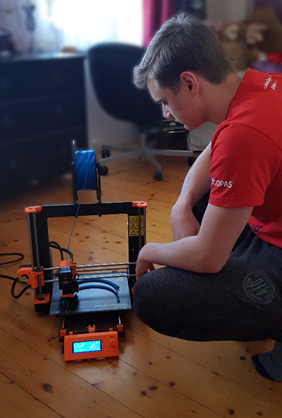 MODERNÍ TECHNOLOGIE POMÁHAJÍ, POMŮŽETE JIM MATERIÁLEM?
