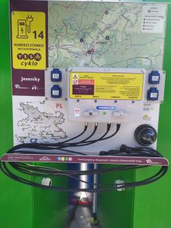 NABÍJECÍ STANICE PRO ELEKTROKOLA