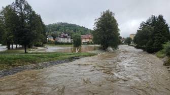 MINISTERSTVO ŽIVOTNÍHO PROSTŘEDÍ POSKYTLO MĚSTU FINANČNÍ POMOC DOMÁCNOSTEM POSTIŽENÝM POVODNÍ
