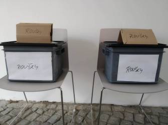 SBĚRNÉ MÍSTO PRO ROUŠKY V NOVÉ KNIHOVNĚ