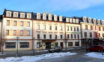 MĚSTO ZVAŽUJE PRODEJ SLOVANU A ALKRONU