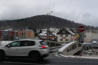 RADAR MÁ ZKLIDNIT DOPRAVU NA PRŮTAHU MĚSTEM