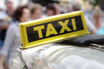 NOVINKOU SENIOR TAXI JE ŠEST JÍZD V MĚSÍCI