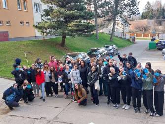 JESENÍK POMÁHAJÍ UKLÍZET I STUDENTI