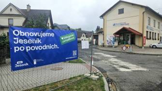 PRÁCE V ULICÍCH OKOLO RYBNÍČKU BĚŽÍ PODLE PLÁNU