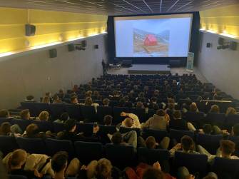 MLADÍ I VEŘEJNOST SE VZDĚLÁVALI O UMĚLÉ INTELIGENCI