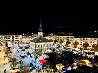 VÁNOČNÍ STROMEČEK, BETLÉM A OCHRANOVSKÁ HVĚZDA