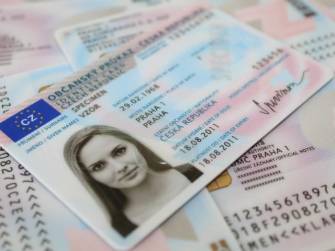 MOŽNOST PŘEVZETÍ VYHOTOVENÉHO OBČANSKÉHO PRŮKAZU/CESTOVNÍHO DOKLADU VE DNECH VOLEB