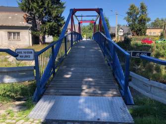 OPRAVY VEŘEJNÝCH PROSTRANSTVÍ: SCHODIŠTĚ A LÁVKA SE DOČKALY ČÁSTEČNÉ RENOVACE