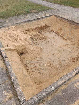 ÚDRŽBA DĚTSKÝCH HŘIŠŤ