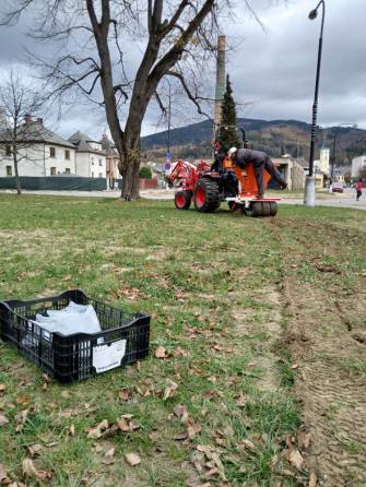 PO POVODNÍCH OBNOVUJEME I ZELENÉ PLOCHY