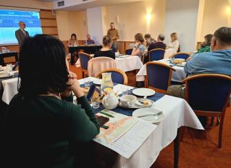 DĚKUJEME, ŽE JSTE PŘIŠLI NA KAFÍČKO A SLOVÍČKO